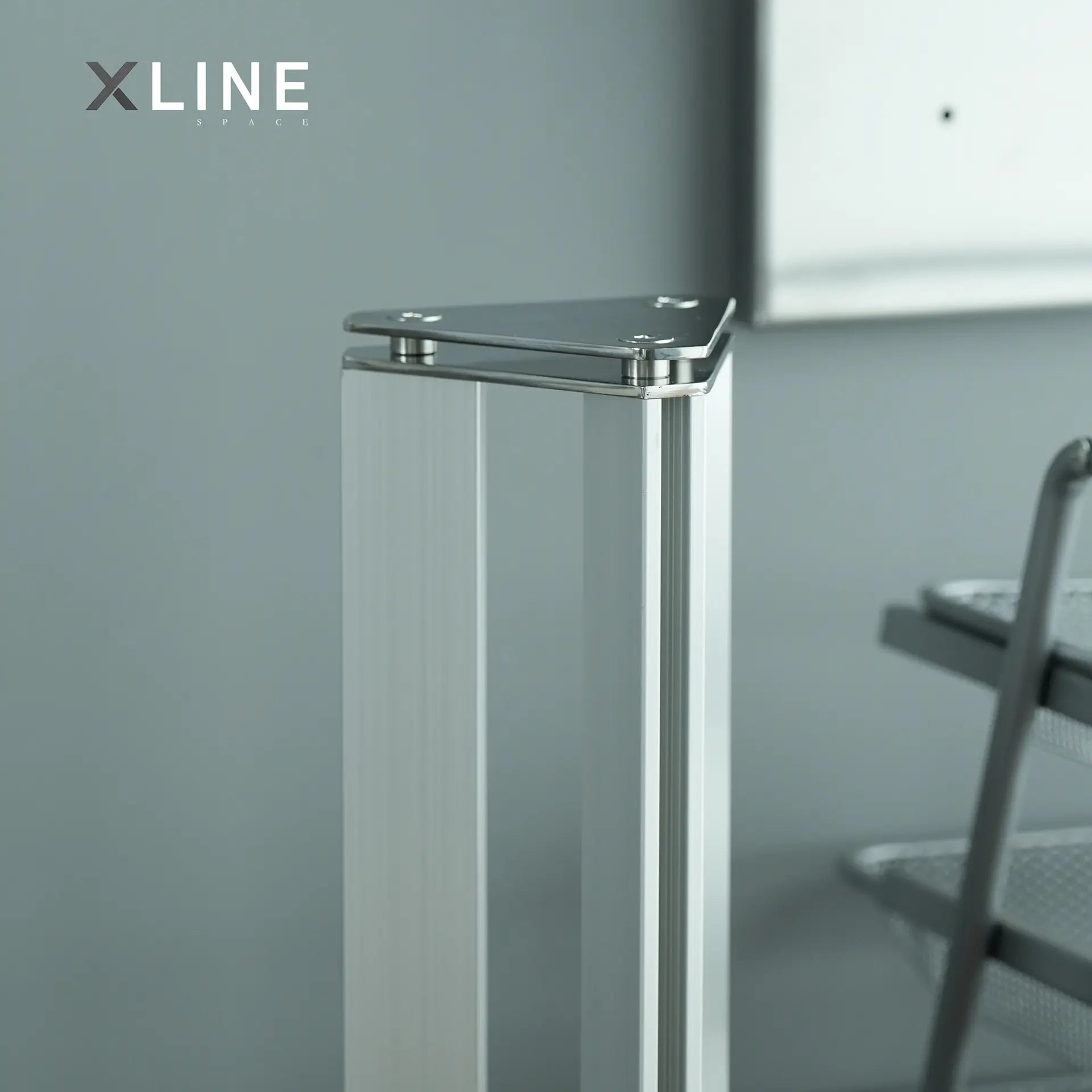 Xlinespace Minimalist Modern Metal Desk Lamp – Sleek Industrial Style for Bedroom, Office, and Living Room