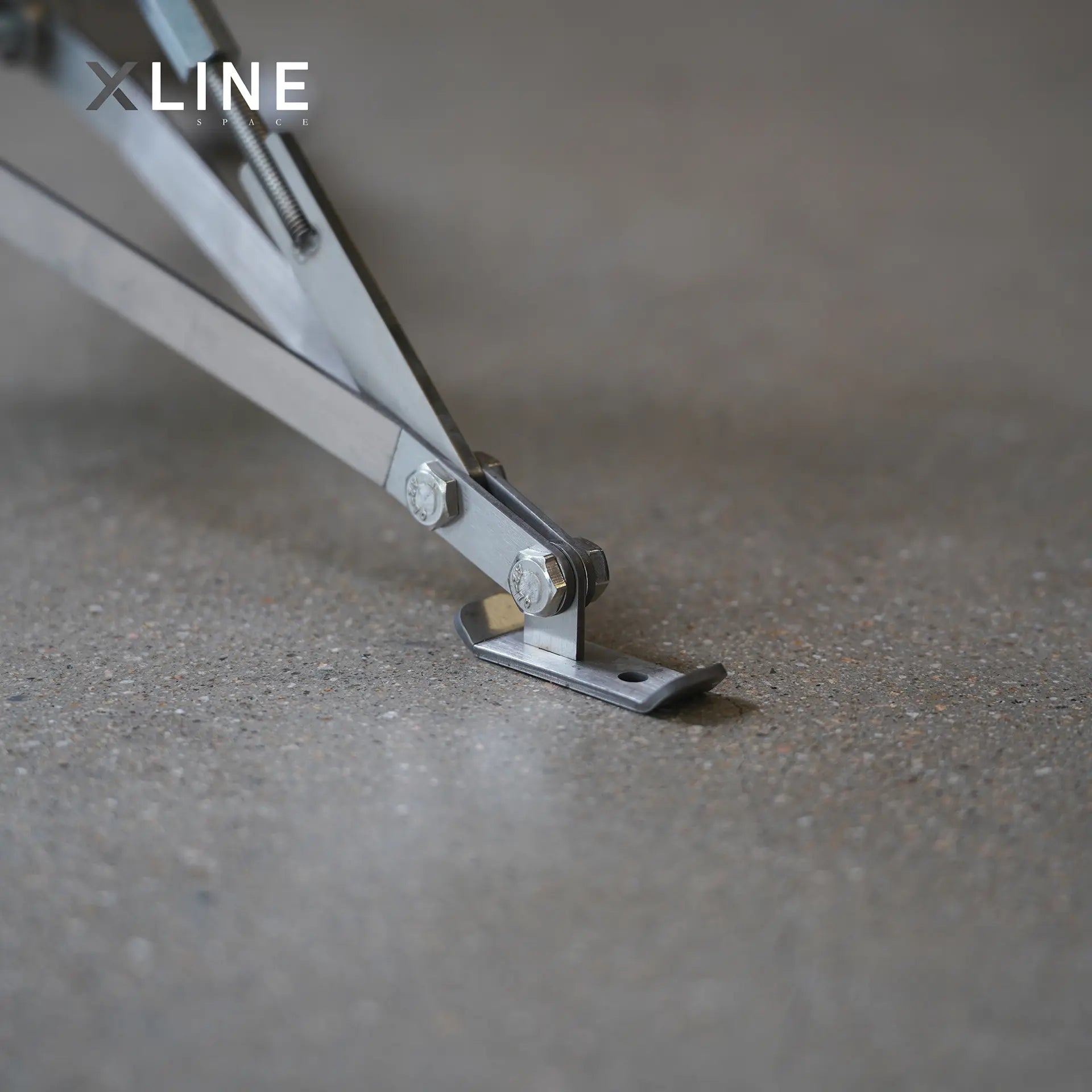 Xlinespace Aluminum Outdoor Side Table – Hydrogen-Coated Surface, Minimalist Design