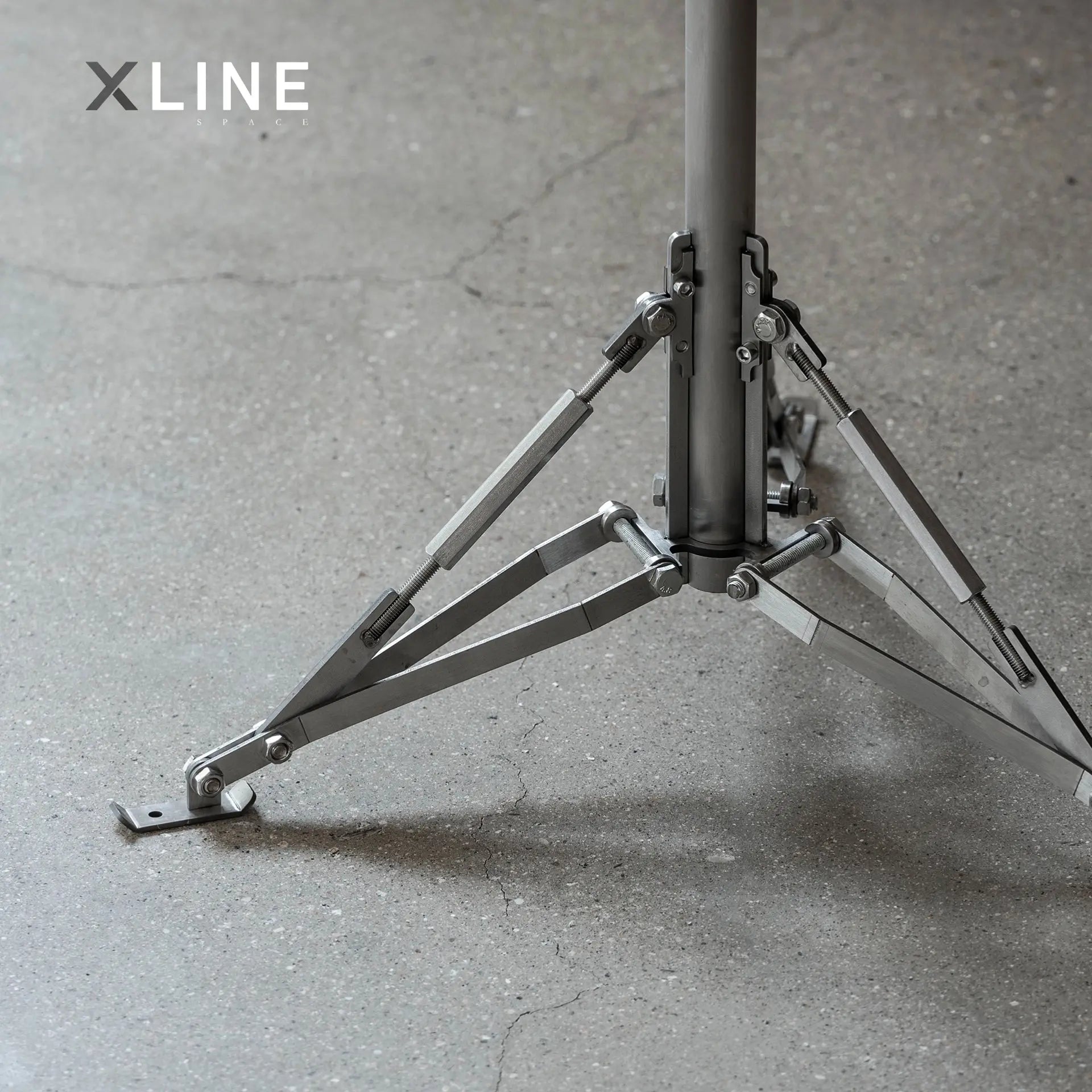 Xlinespace Aluminum Outdoor Side Table – Hydrogen-Coated Surface, Minimalist Design