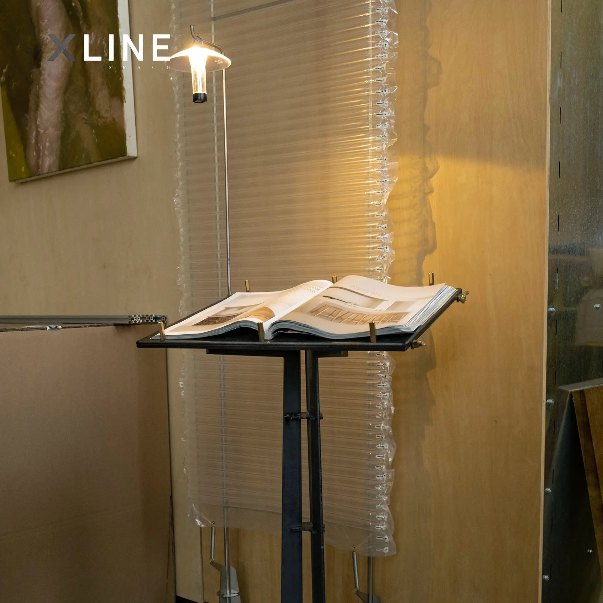 Xlinespace Metal Tabletop Sign Holder – Stainless Steel Menu Stand for Restaurants & Cafés