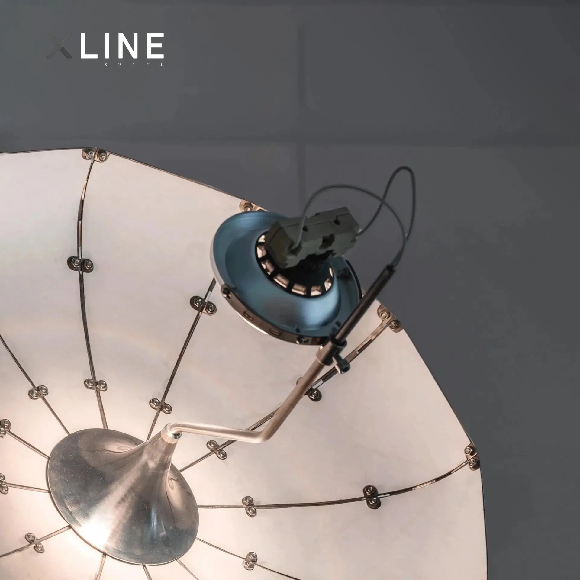 Xlinespace StellarTrack Portable Floor Lamp – Modern Movable Lighting with Adjustable Design