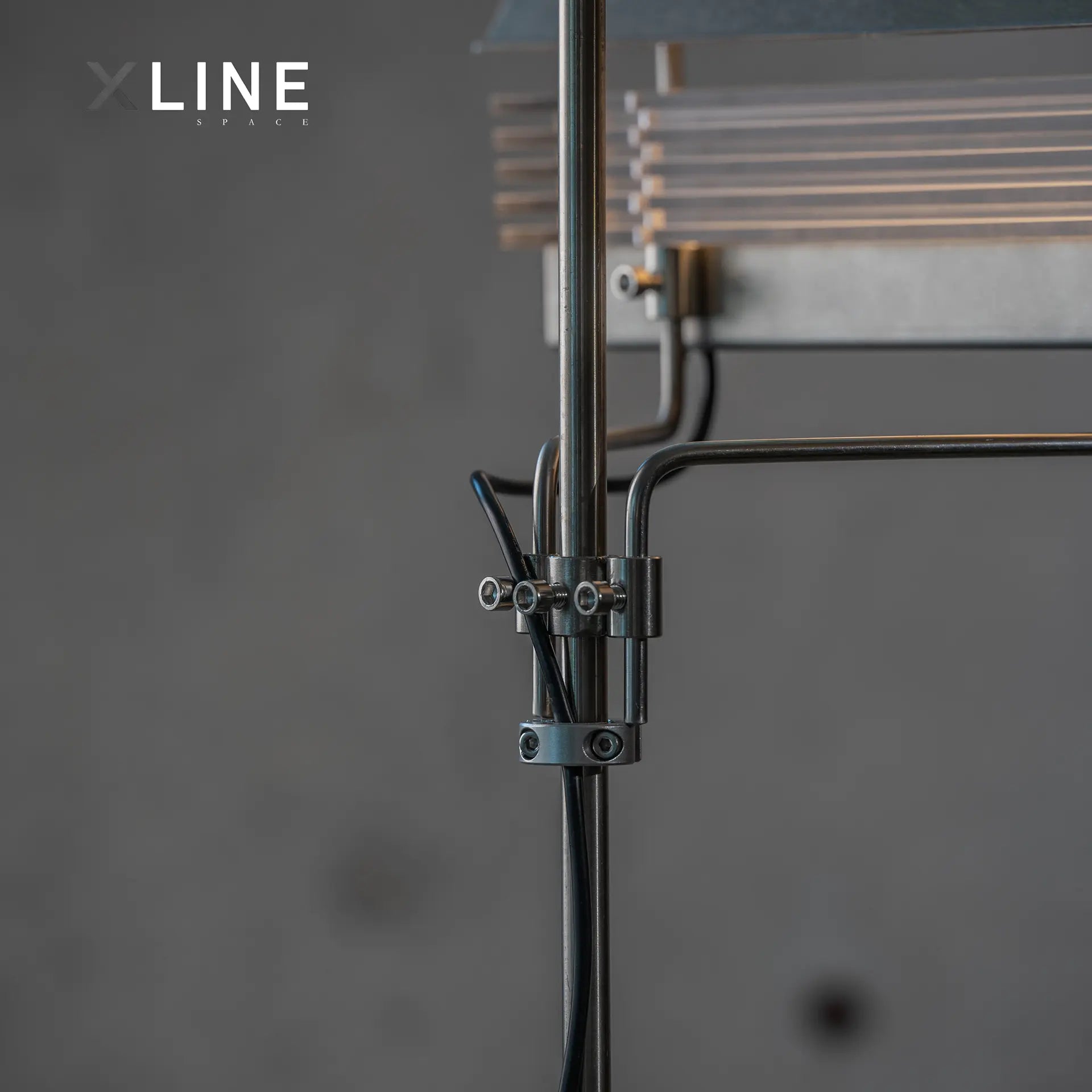 Xlinespace Modern Floor Lamp with Oriental Aesthetic – Minimalist Design in 304 Stainless Steel and Acrylic