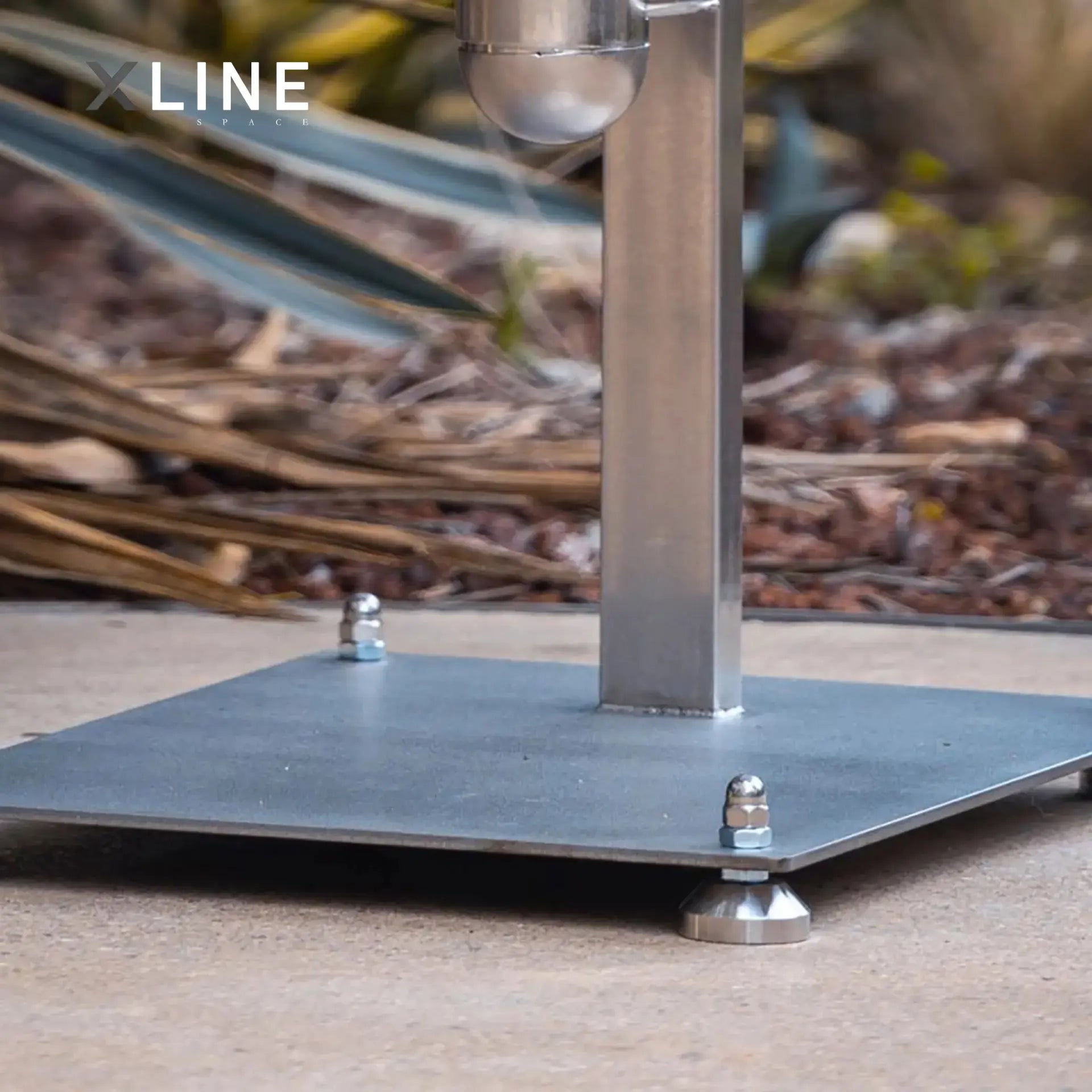 Xlinespace Premium Outdoor Standing Ashtray – Durable 304 Stainless Steel for Stylish Smoking
