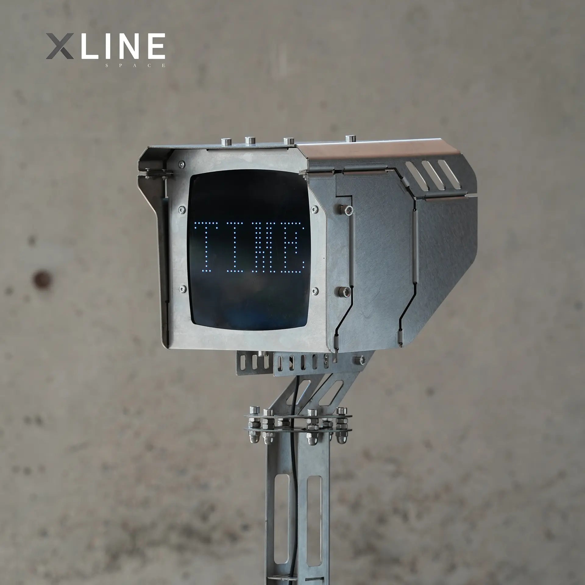 Xlinespace Sentinel Smart Stainless Steel Sculpture – LED Display with Text & Emojis, App Controlled Robot