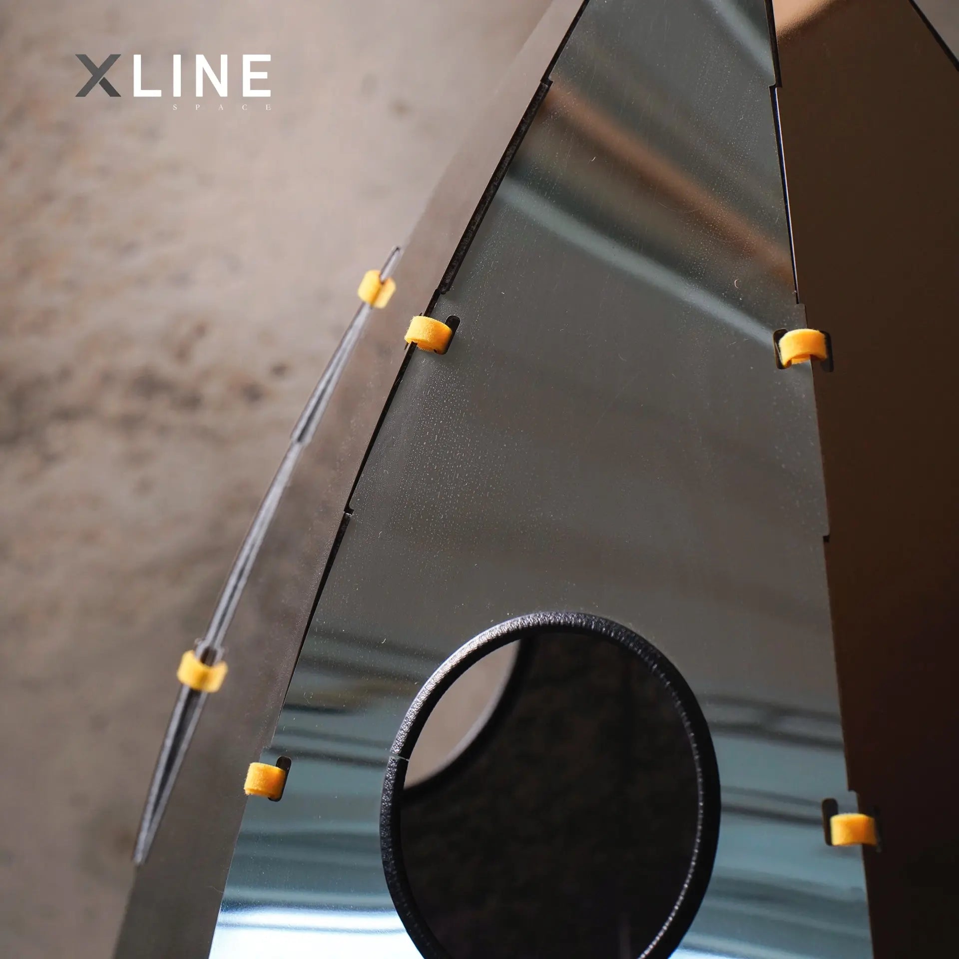 Xlinespace Stainless Steel Rocket Climbing Frame with Felt Interior and Birch Wood Legs for Cat