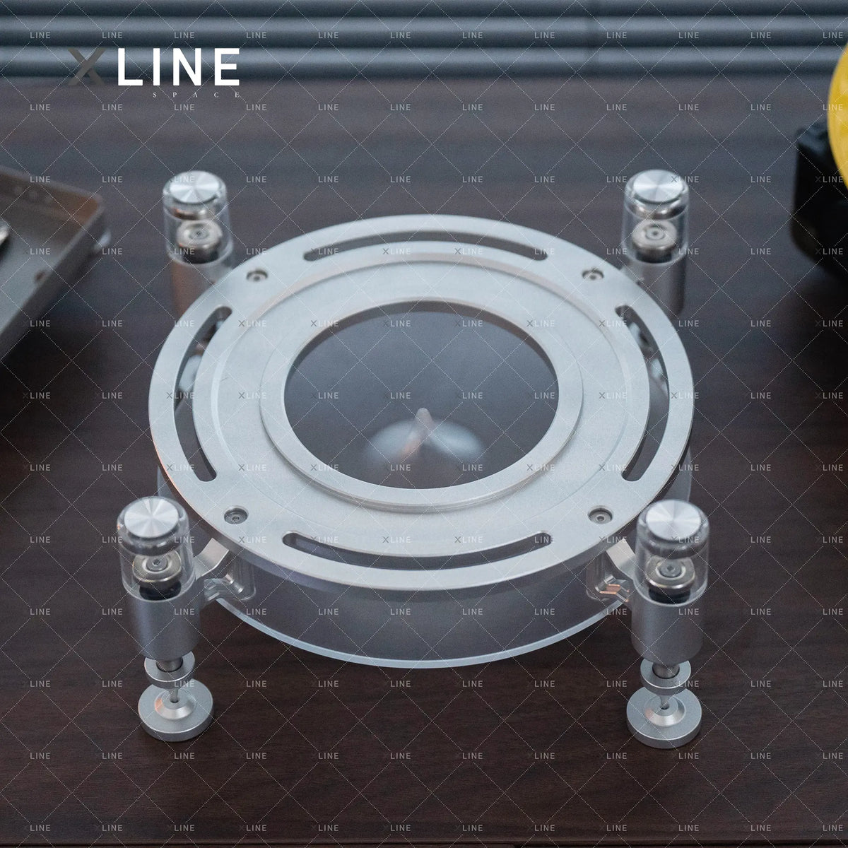 Xlinespace Magnetic-Levitation Shock-Absorbing Speaker Stand for Harman Kardon